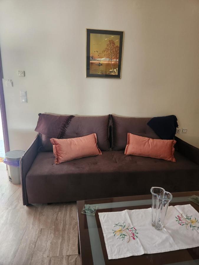 Cozy Apartment In Nea Kios Eksteriør bilde